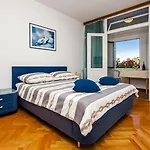 Apartment Centener *