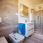 Centener Apartment *