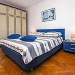 Centener Apartment *