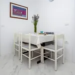 Apartment Centener