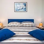 Centener Apartament *