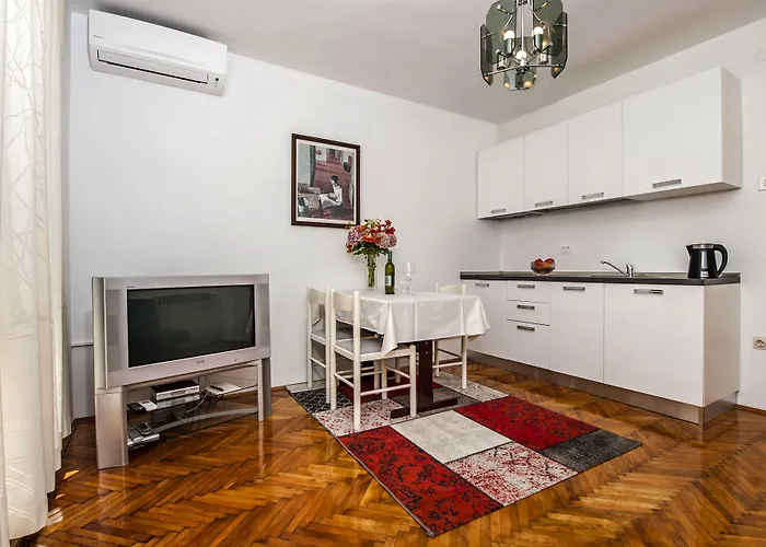 Apartament Centener *